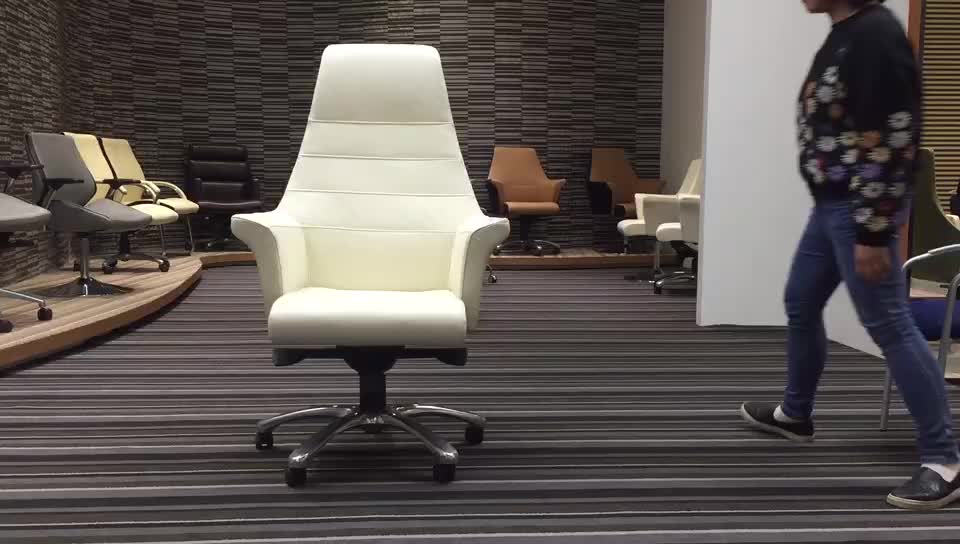 White High Back Luxury Leather Executive Office Chair With Five Wheels