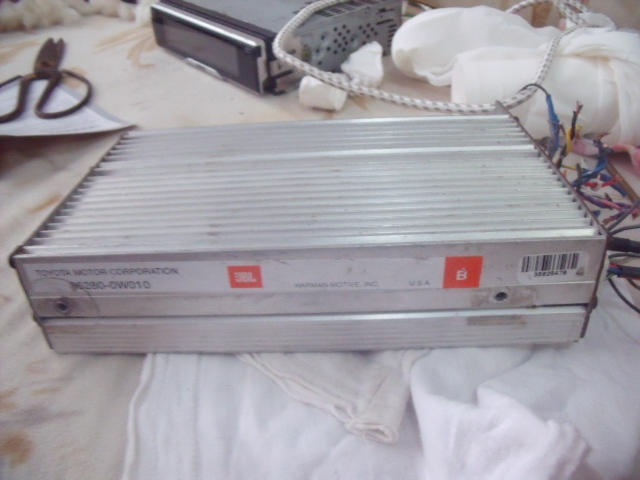 原装进口拆车比博士功放好7路的 JBL汽车功放