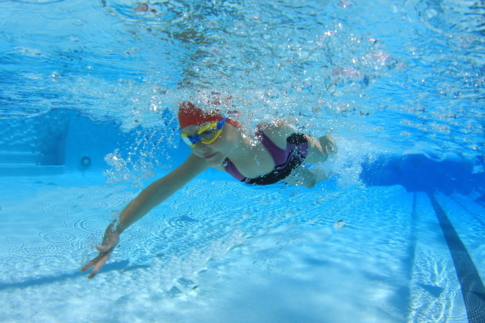西安游泳馆门票团购,西安游泳馆门票打折优惠