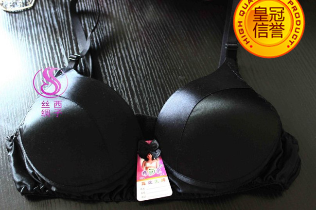 特价真丝<em>文胸</em> 缎面真丝 桑蚕丝 丝绸<em>面料</em> <em>胸罩</em> 