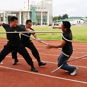 校园工厂门卫安保防卫器材 保安防护用品 防暴