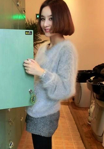 <em>长毛</em>貂绒<em>开衫</em>毛衣皮草<em>拼色</em>宽松毛<em>大衣</em>韩国高端