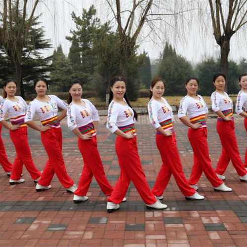 云裳广场舞我站在高高的山岗上舞蹈服装新款休闲健身运动三件套棉|ruв категории движение/йога/фитнес/фанаты товаров, танец/аэробика/гимнастика, площади танец, площади танец костюм - от Buy2taobao.com для оказания профессиональной услуги покупки агента Taobao