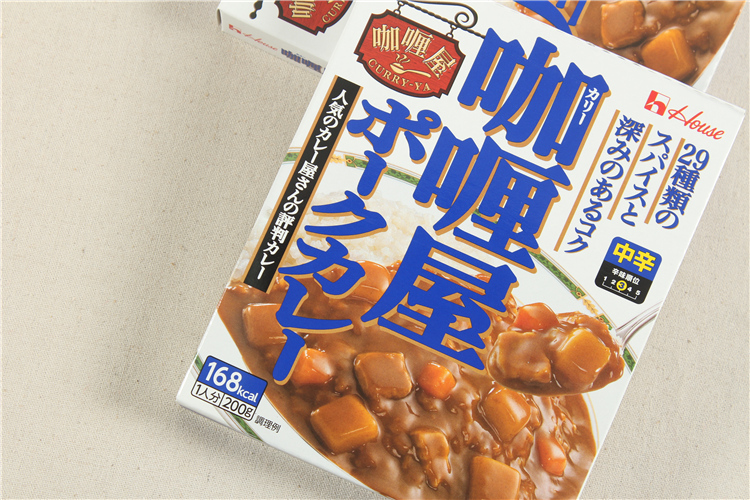 日本原装进口 house咖喱屋中辛(中辣)咖喱拌饭料 200G速食咖喱在类目 粮油米面/南北干货/调味品, 调味品/果酱/沙拉, 调味料, 咖喱中 - 来自Buy2taobao.com提供专业的淘宝代购服务