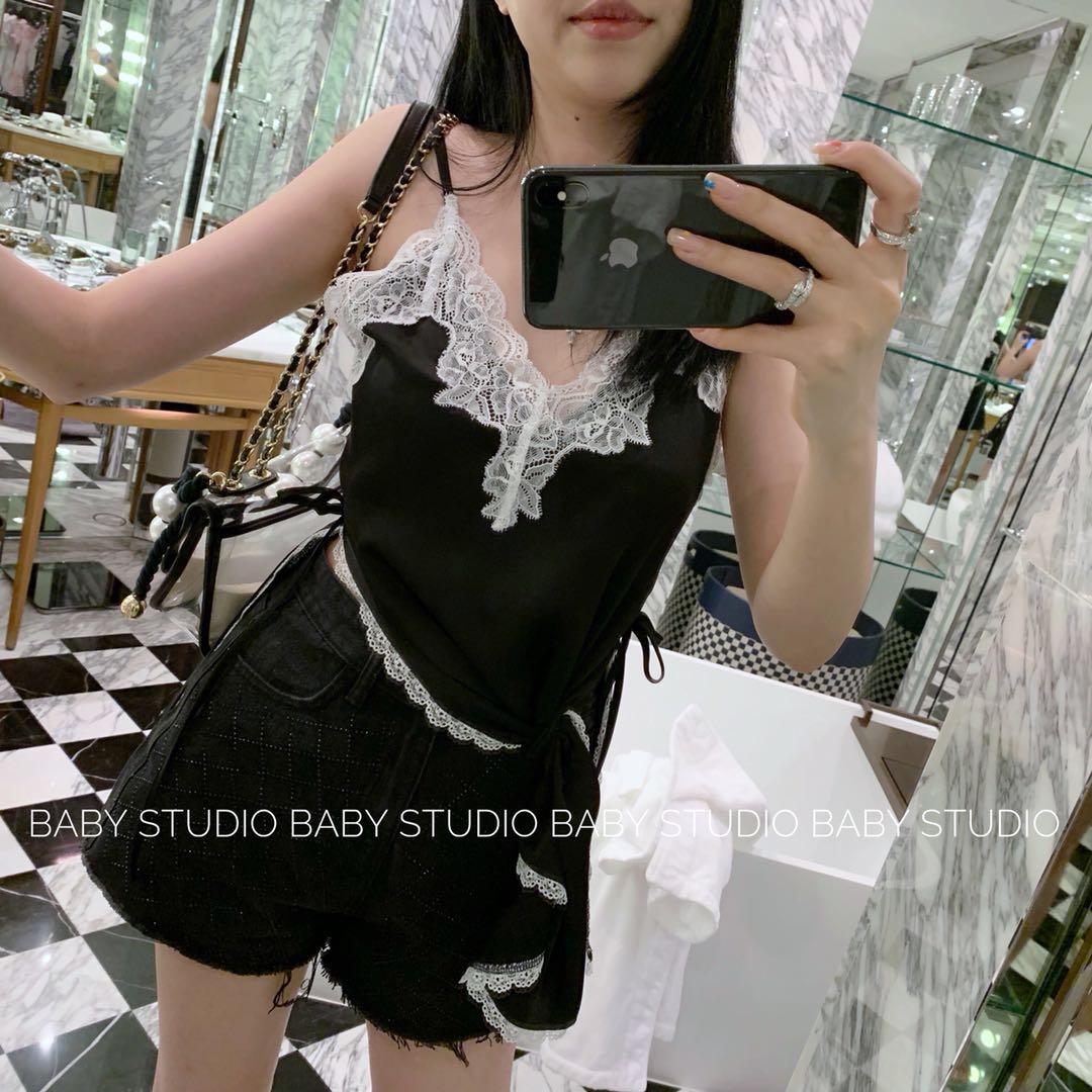 Net Red Same item Grapefruit MM2019 summer new pattern V-neck Lace decorate sexy Little Women camisole vestin the Women's clothing/Boutique , Vest harness category - from Buy2taobao.com to provide professional Taobao agent buy service