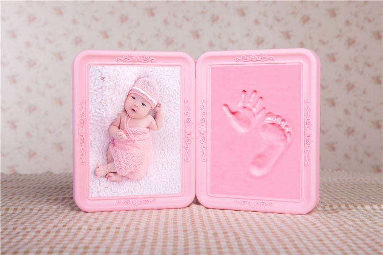 The age of One hundred days children Handprints Footprint baby Keepsake Brotherhood Hand inkpad fingerprint Little feet customizedin the Toy/Childs/Puzzle/Building block/Model , Baby Souvenirs/Personalized Products , Hand footprints category - from Buy2taobao.com to provide professional Taobao agent buy service