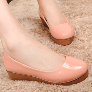  韩版新款糖果色厚底松糕鞋浅口圆头坡跟单鞋英伦风漆皮女鞋子