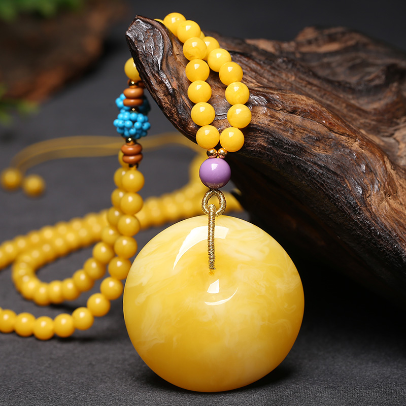 natural Beeswax Pendant Female models bread Baltic Sea Ore Yellow chanterelles Beeswax Necklace Amber sweater chainin the Jewelry/Diamond/Jade/Gold , Natural amber (New) , Choker category - from Buy2taobao.com to provide professional Taobao agent buy service