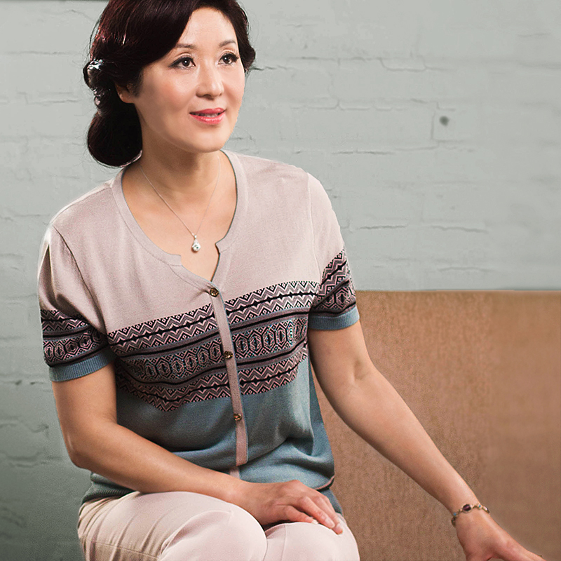 苏妈中年春夏装2013女装中老年T恤短袖 妈妈装新款针织衫条纹上衣 苏妈中年春夏装2013女装中老年T恤短袖 妈妈装新款针织衫条纹上衣