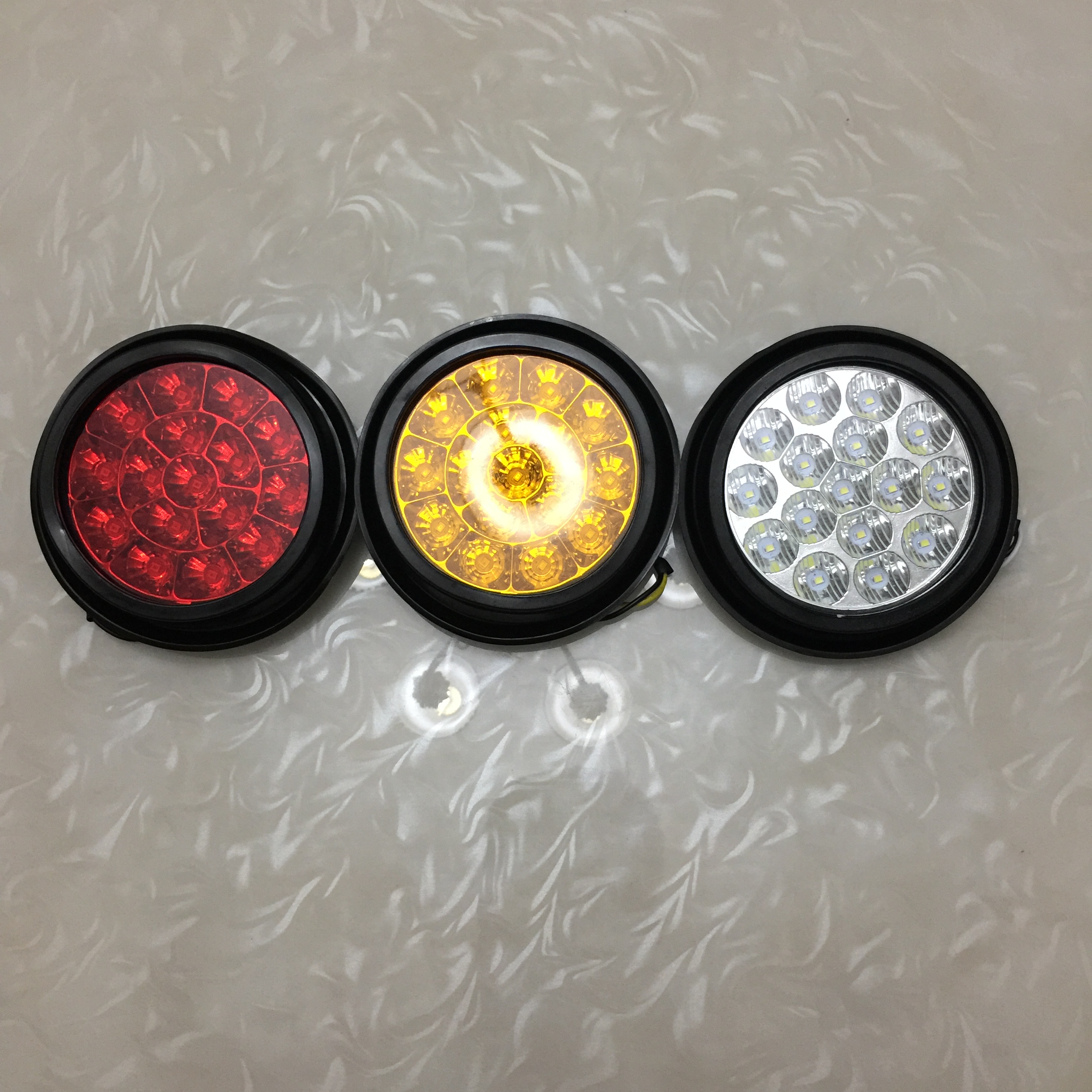 Trailer Rear lamp 24V truck Patch Taillight Trailer waterproof Taillight rubber circular led Taillightin the Car/Articles/Fitting/Refit , Auto Parts and Accessories , Lighting system , Anti-chasing taillights category - from Buy2taobao.com to provide professional Taobao agent buy service