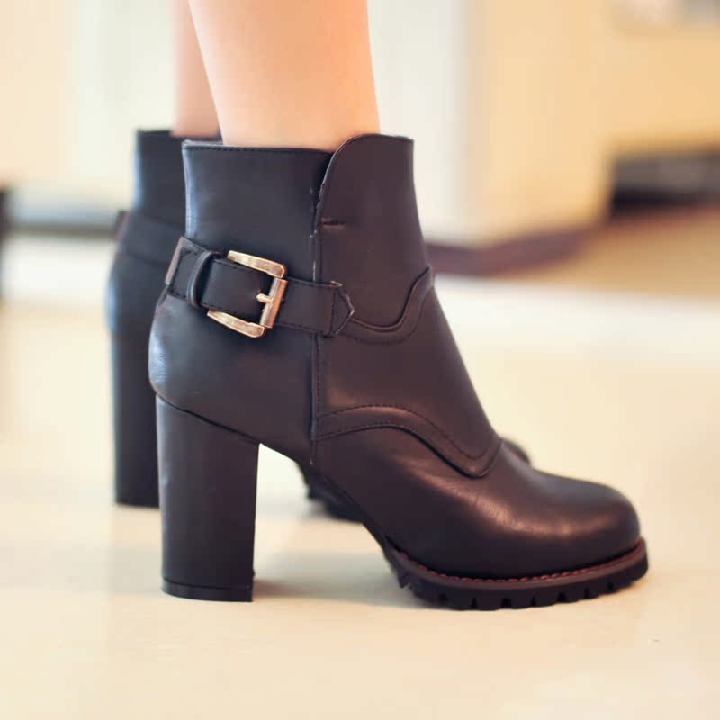 时髦百搭高跟靴侧拉链...