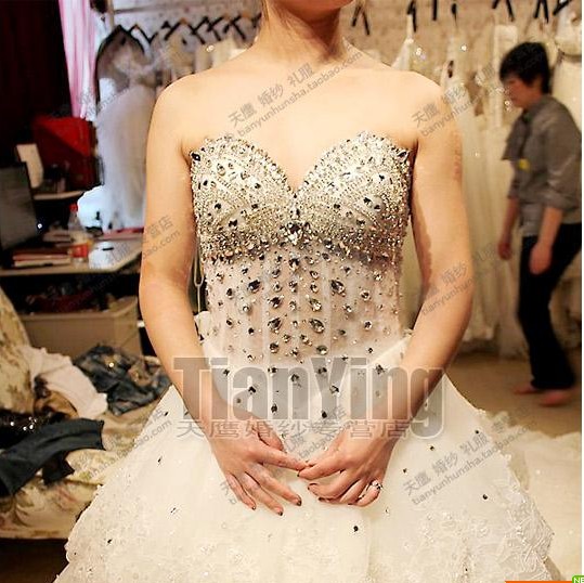 2013天鹰超豪华公主裙亮片大拖尾水晶钻婚纱蕾丝超蓬 定做TY8128 2013天鹰超豪华公主裙亮片大拖尾水晶钻婚纱蕾丝超蓬 定做TY8128