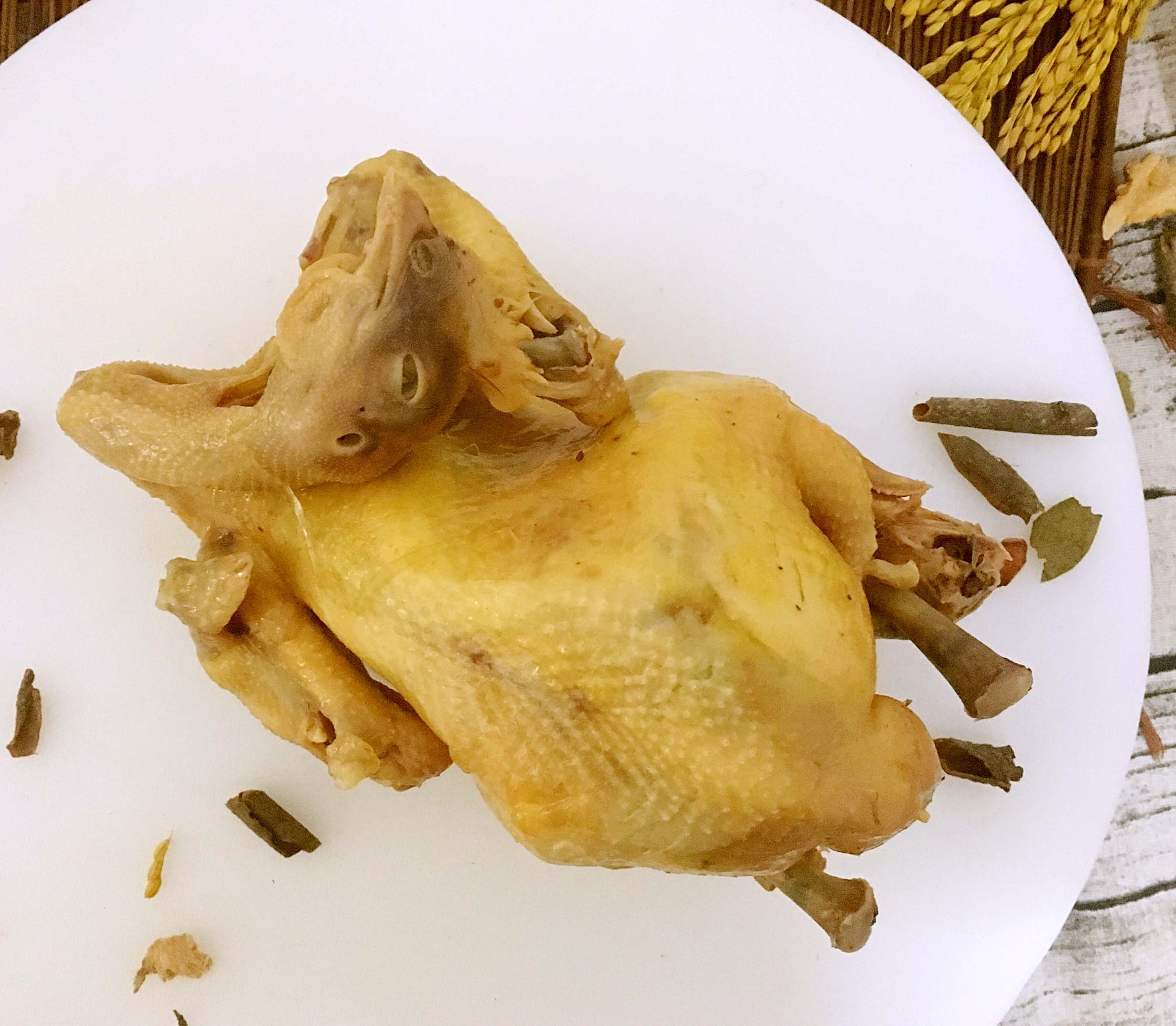 顺丰包邮农家手撕胡椒土鸡肉 汕头特产熟肉类乡下走地鸡潮菜现做在类目 水产肉类/新鲜蔬果/熟食, 生肉/肉制品, 鸡肉类, 整鸡中 - 来自Buy2taobao.com提供专业的淘宝代购服务