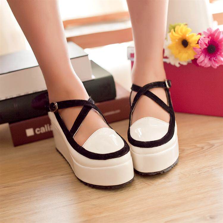 【多图】艾<em>嘉莉女鞋</em>馆欢迎您杂志 - 美丽说