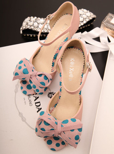  复古乡村田园风 甜美波点蝴蝶结鱼嘴中空粗高跟鞋凉鞋女鞋 鞋庄