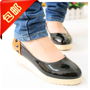  包邮春季新款韩版时尚撞色韩版厚底学生漆皮低跟秋鞋坡跟女鞋单鞋