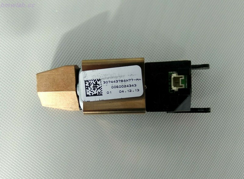 BMW宝马原厂M运动方向盘振动 振动发生器32 33 7849416在类目 汽车/用品/配件/改装, 汽车零配件, 内饰系统, 方向盘中 - 来自Buy2taobao.com提供专业的淘宝代购服务