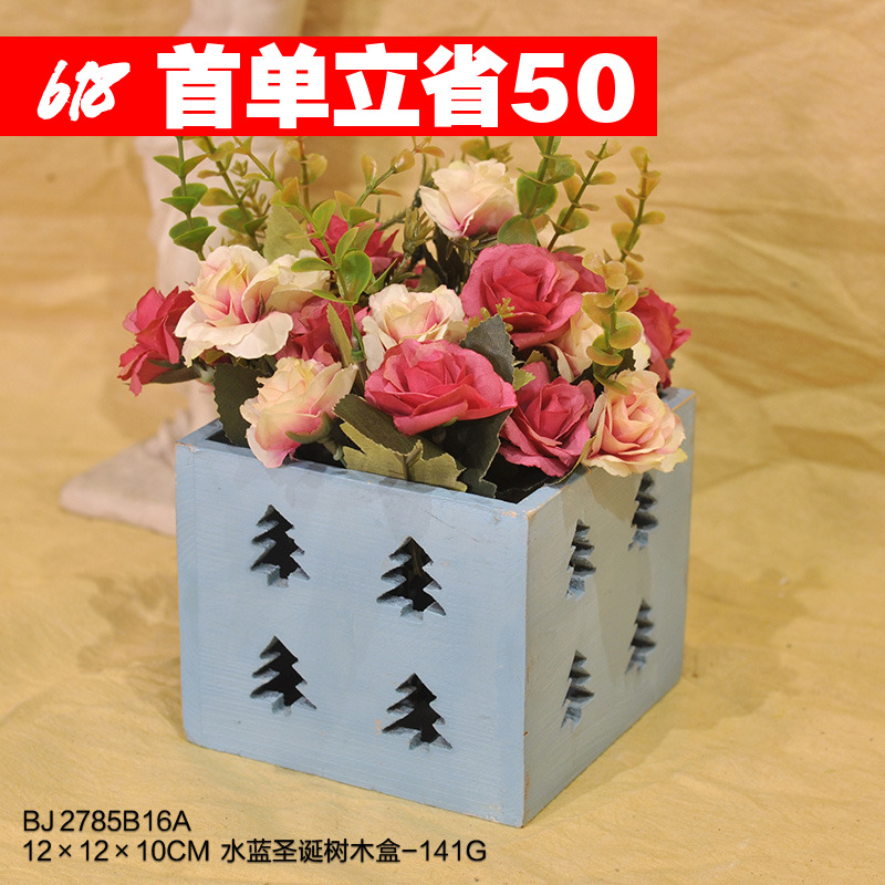 6.4上新 孤品水蓝圣诞树木盒子民宿软装创意摆件做旧铁艺雕插花桶在类目 家居饰品, 花瓶/花器/仿真花/仿真饰品, 花器/花瓶, 花桶中 - 来自Buy2taobao.com提供专业的淘宝代购服务