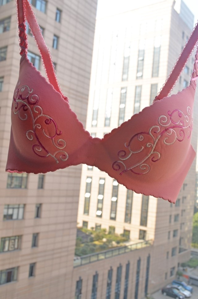 外贸原单一片式无痕聚拢本命红<em>文胸70A75A</em>8