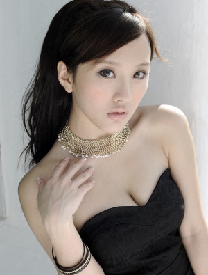 喜爱夜蒲/<em>低俗喜剧女主角</em>dada陈静图片收集【
