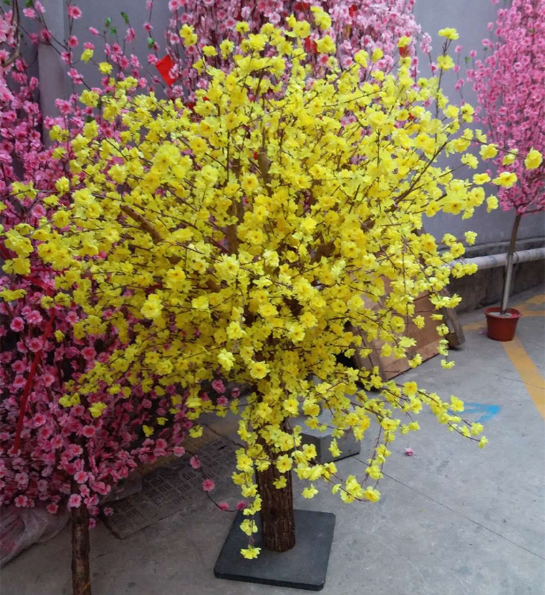 new year decorate Spring Festival Supplies scene Decoration simulation Peach Blossom 2 luminescence yellow Peach Tree hotel Sceneryin the Festive supplies/Gift , Other Festival Gifts category - from Buy2taobao.com to provide professional Taobao agent buy service