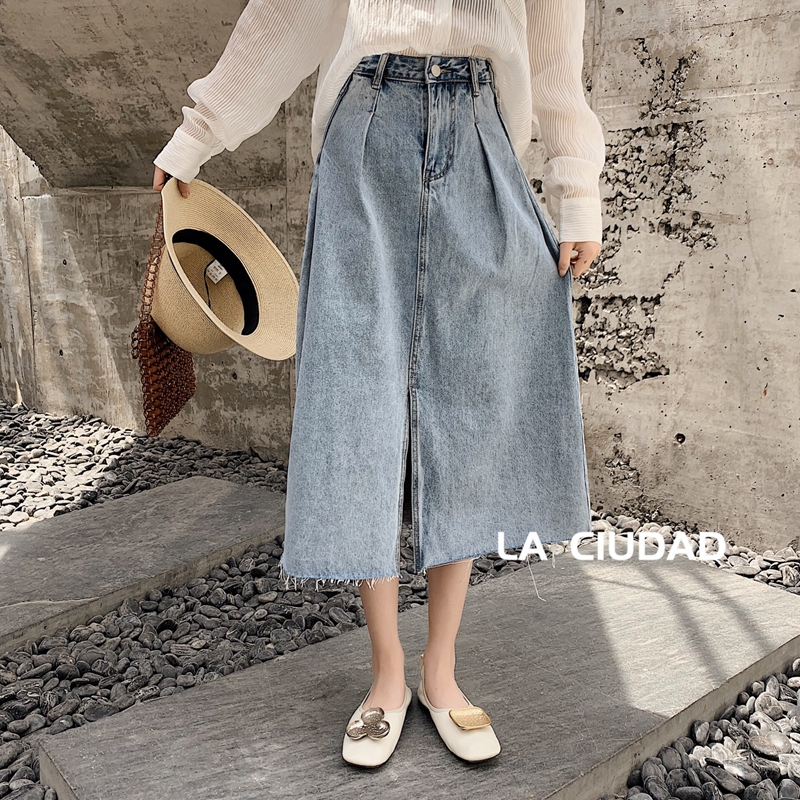 小绿studio La ciudad 下摆开叉牛仔半身裙在类目 女装/女士精品, 半身裙中 - 来自Buy2taobao.com提供专业的淘宝代购服务