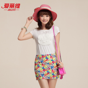  爱丽缇 春夏款新款 韩版潮流女装蕾丝花朵短袖圆领T恤 夏 女