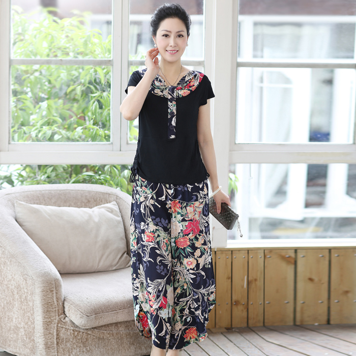 2013中老年夏装女套装短袖 妈妈夏季棉麻老年人夏装两件套包邮 2013中老年夏装女套装短袖 妈妈夏季棉麻老年人夏装两件套包邮