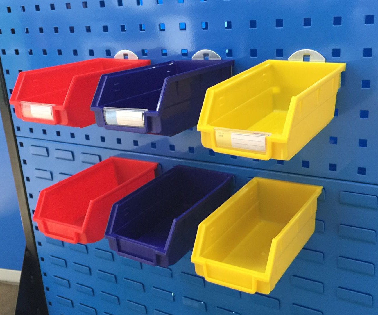 Parts Box Hooks Parts Box Assembly Parts Box Hanging plate Hanging plate rack Square hole Coupon Hanging box Hooksin the Hardware/Tool , Hand Tools , Kit/Box/Car , Parts Box category - from Buy2taobao.com to provide professional Taobao agent buy service