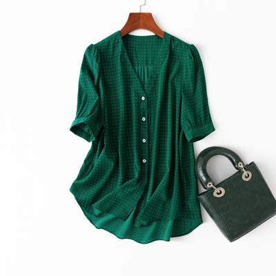 2020春夏气质简约森绿色圆点真丝弹力双绉短袖V领大码宽松衬衫女