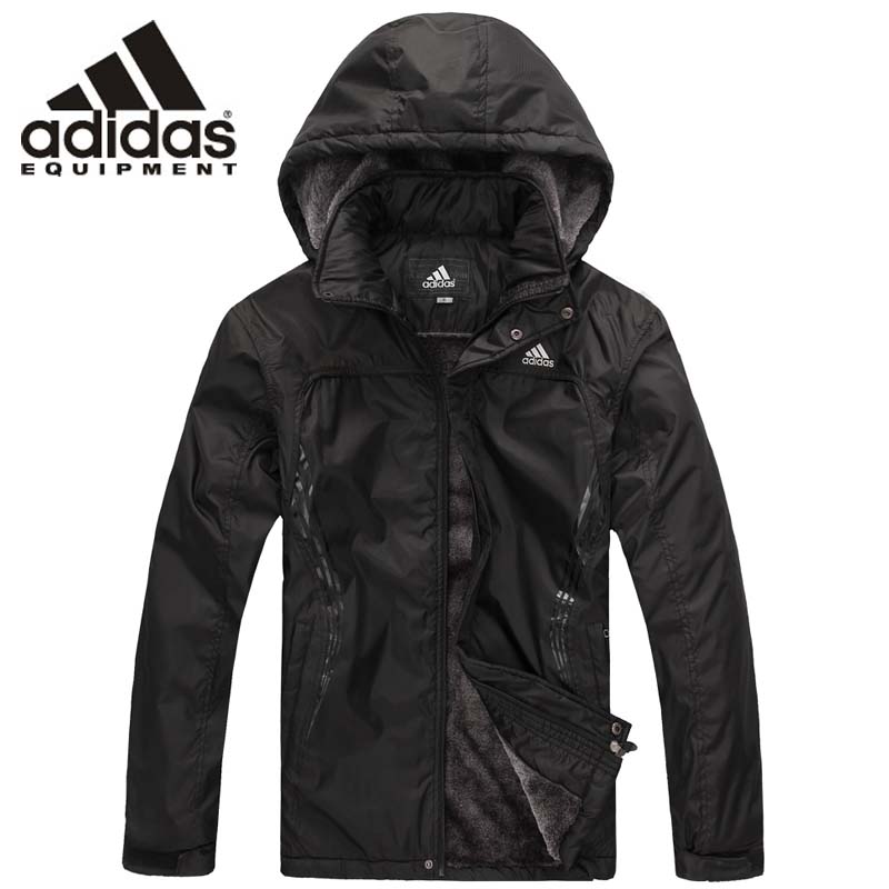 Куртка адидас мужская ESS downjacket GN 4595