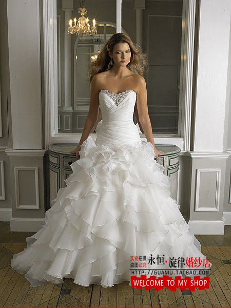抹胸小拖尾镶钻婚纱礼服外贸修身婚纱公主2013新款wedding dress 抹胸小拖尾镶钻婚纱礼服外贸修身婚纱公主2013新款wedding dress