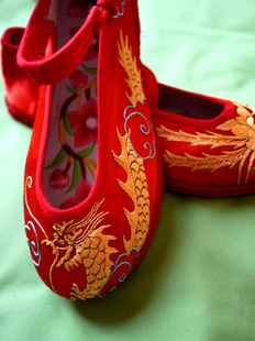 「素果」手工绣花鞋 中式婚鞋千层底配秀禾服