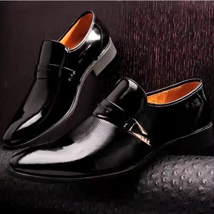  正品男士商务正装皮鞋亮漆真皮头层皮男鞋英伦尖头韩版牛皮休闲鞋