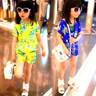 拉链开衫+<em>短裤</em>儿童套装 根据宝贝<em>类目</em>和非关键