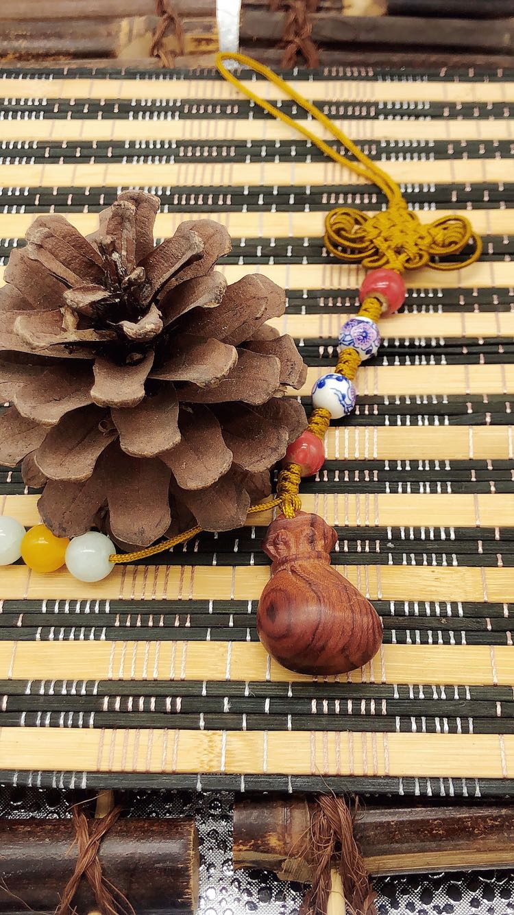 Rosewood manual carving Pocketbook Car hitch Keychain packagein the Accessories/Fashion Jewelry, Beads/Wooden bracelets , Beads/Prayer beads category - from Buy2taobao.com to provide professional Taobao agent buy service