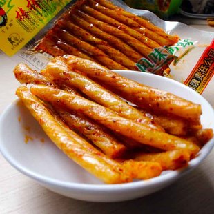  棒棒鸡面制素食麻辣小吃儿时零食经典休闲零食膨化食品特价批发