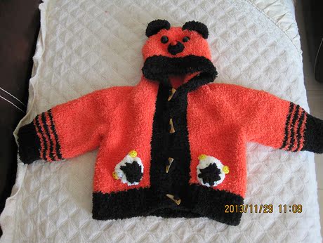 纯<em>手工编织</em>珊瑚绒<em>毛巾线</em>儿童动物小熊<em>毛衣</em>外套