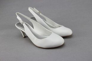  福利款 - 白色真皮春款凉鞋 中跟女凉鞋