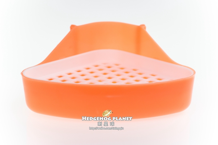 Clearance sale rabbit Squid Hamsters Guinea pigs Hedgehog trumpet triangle toilet Plastic toilet A pottyin the Pet/Pet food and supplies , Rabbits and supplies , Toilet category - from Buy2taobao.com to provide professional Taobao agent buy service