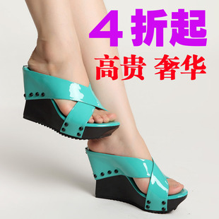  限时包邮 新款甜美漆牛真皮坡跟女凉鞋高跟防水台厚底女凉拖鞋
