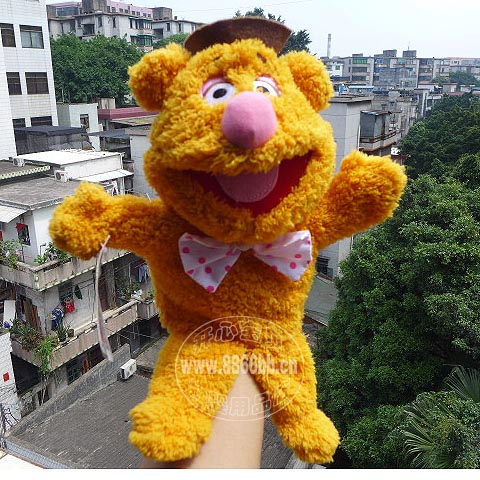 嘴巴能动布偶秀The Muppet/Muppets show 福滋熊手偶小熊手偶玩具在类目 玩具/童车/益智/积木/模型, 幼儿响铃/布玩/安抚玩具, 手偶/安抚玩偶中 - 来自Buy2taobao.com提供专业的淘宝代购服务