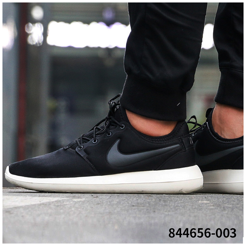 Nike耐克男鞋2019Roshe one奧利奧低幫輕便跑步休閑鞋844656在類目 運動鞋new, 板鞋/休閒鞋中 - 來自Buy2taobao.com提供專業的淘寶代購服務