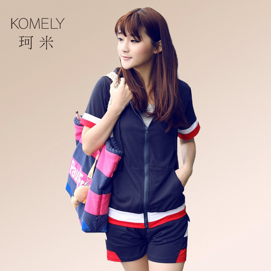 韩版休闲运动连帽时尚...