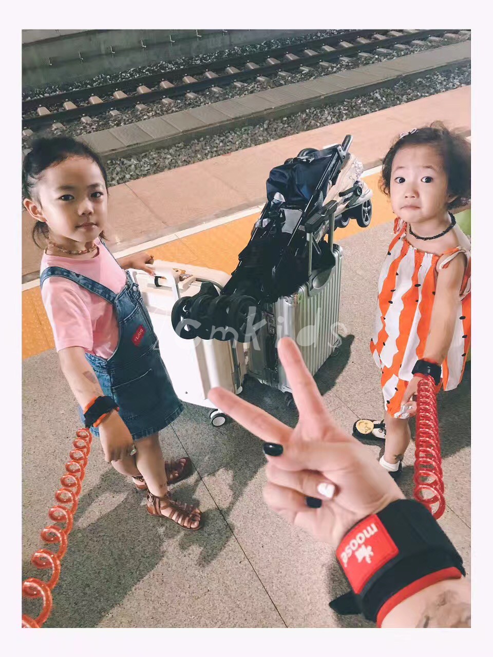Moose Anti-lost Traction rope Lose Bracelet Baby 2in the Diapers/Care/Feeding/Push lathe , Strap/Toddler/Travel goods , Travel goods category - from Buy2taobao.com to provide professional Taobao agent buy service