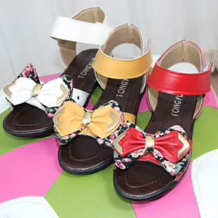  夏款儿童真皮凉鞋 韩版金属蝴蝶结露趾牛皮凉鞋 大小童公主沙滩鞋