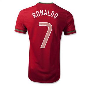 【葡萄牙球衣7号c罗】_葡萄牙队员c罗照片_c