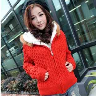 阿依莲<em>冬季</em>新款韩版<em>女装</em>时尚毛领加厚<em>加绒</em>针织