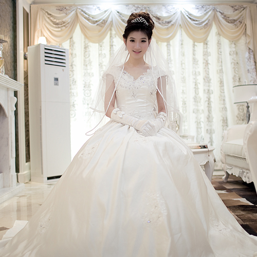 婚纱礼服 新款2013 公主蓬蓬裙齐地包肩 韩版一字肩婚纱孕妇可穿 婚纱礼服 新款2013 公主蓬蓬裙齐地包肩 韩版一字肩婚纱孕妇可穿