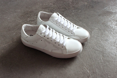 韩国代购同款小白鞋五角星板鞋真皮圆头细带平